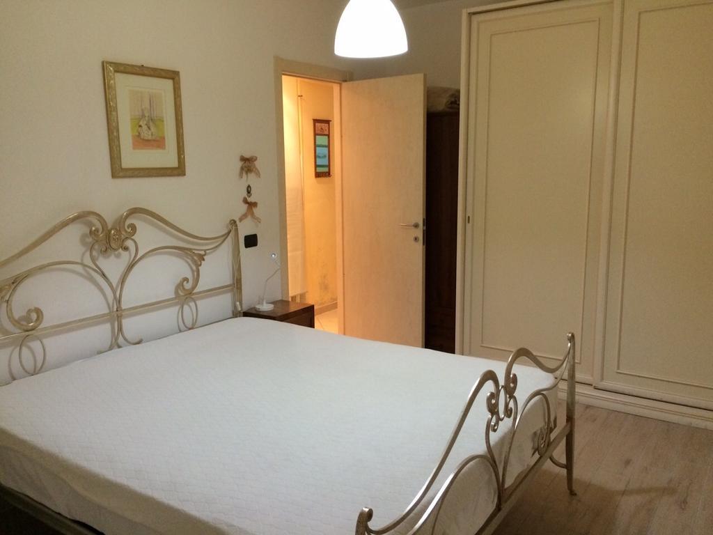 Apartment Largo Del Teatro Porto San Giorgio Ruang foto