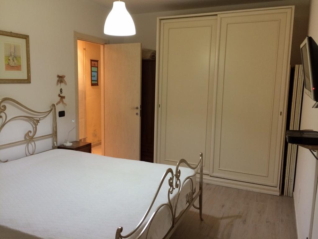 Apartment Largo Del Teatro Porto San Giorgio Ruang foto