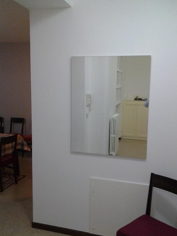 Apartment Largo Del Teatro Porto San Giorgio Bagian luar foto