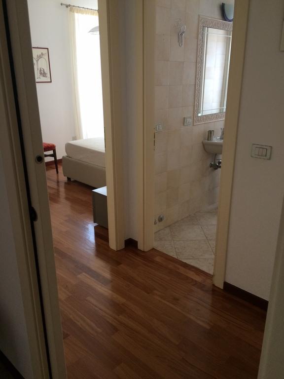 Apartment Largo Del Teatro Porto San Giorgio Ruang foto